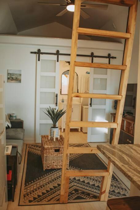Agave Tiny House At Cactus Flower-Hot Tub-Pet Friendly-No Pet Fees! Albuquerque Exteriör bild
