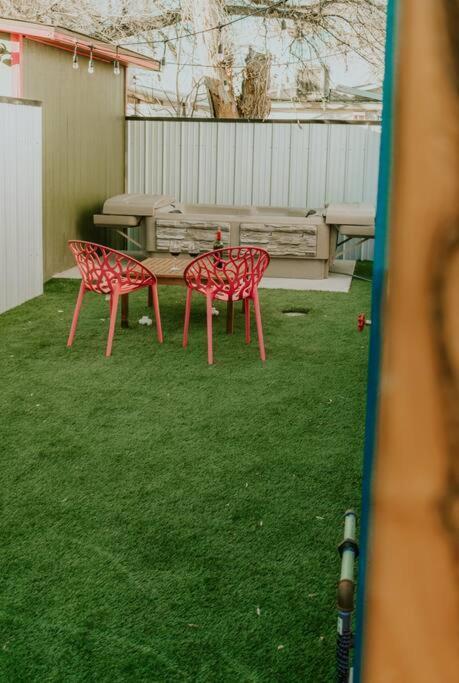 Agave Tiny House At Cactus Flower-Hot Tub-Pet Friendly-No Pet Fees! Albuquerque Exteriör bild